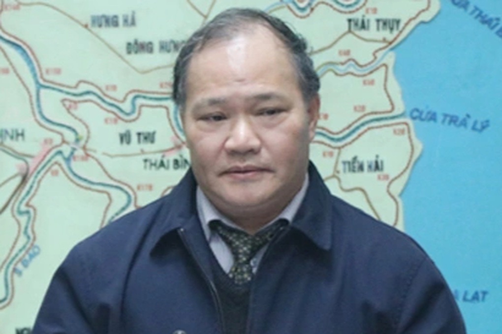 Sáng nay, cựu Thứ trưởng Nông nghiệp Hoàng Văn Thắng và đồng phạm hầu tòa - 1