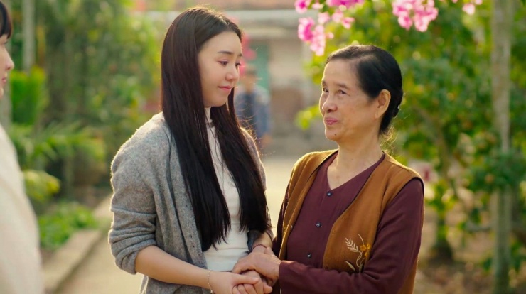 Sao nữ phim VTV gây tranh cãi vì lỗi trang điểm: Đẹp nhưng cũng cần phù hợp - 1