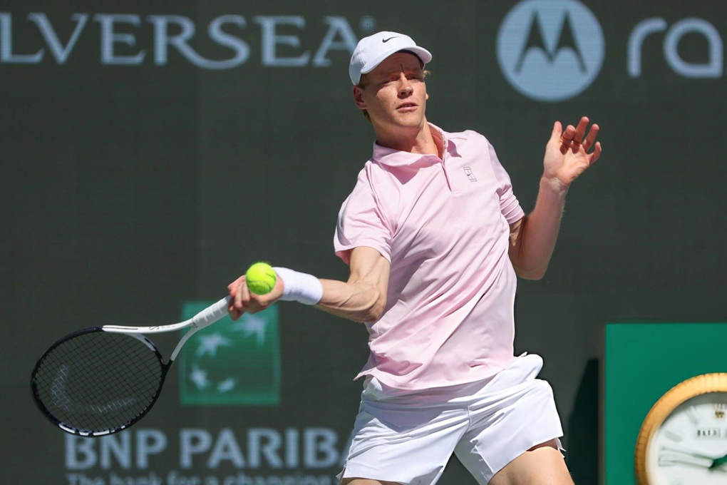 Sinner hạ Zverev, lần đầu vào chung kết Indian Wells - 1