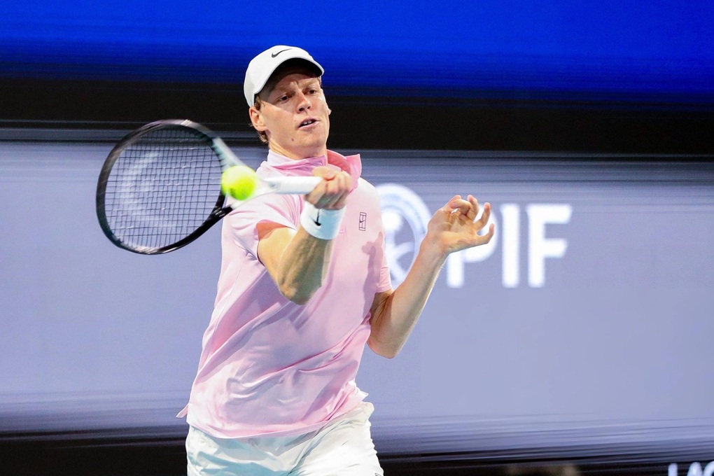 Sinner kéo dài chuỗi thăng hoa, vào chung kết Miami Open - 1