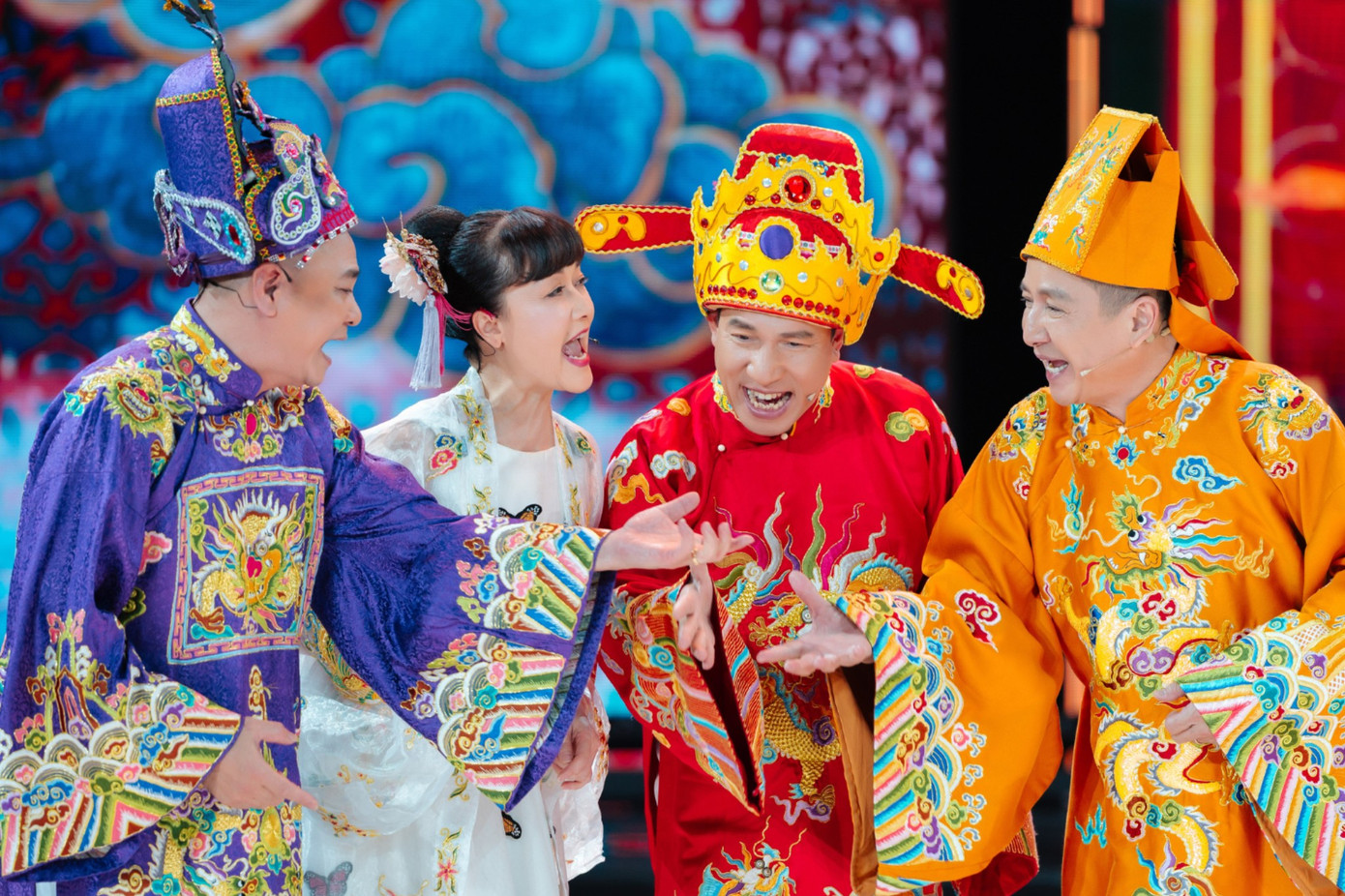 “Số lượng luận văn tiến sĩ gấp 3 lần số trứng gà đẻ trong một năm”- Ảnh 1.