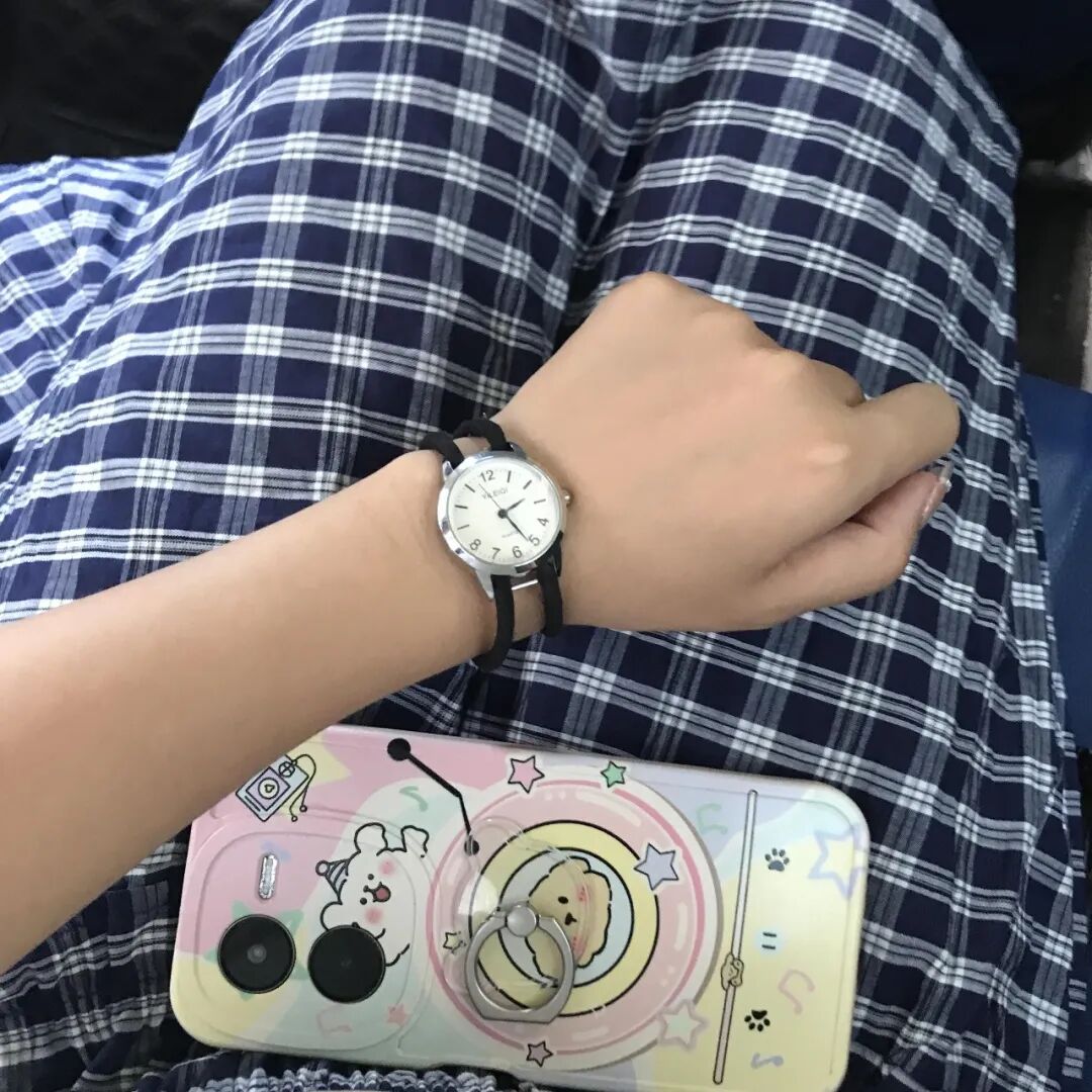 Sợi dây chun 1.000 đồng tưởng vô dụng - ai ngờ giải quyết được 11 rắc rối trong nhà, tiết kiệm cả trăm nghìn mỗi tháng- Ảnh 1.