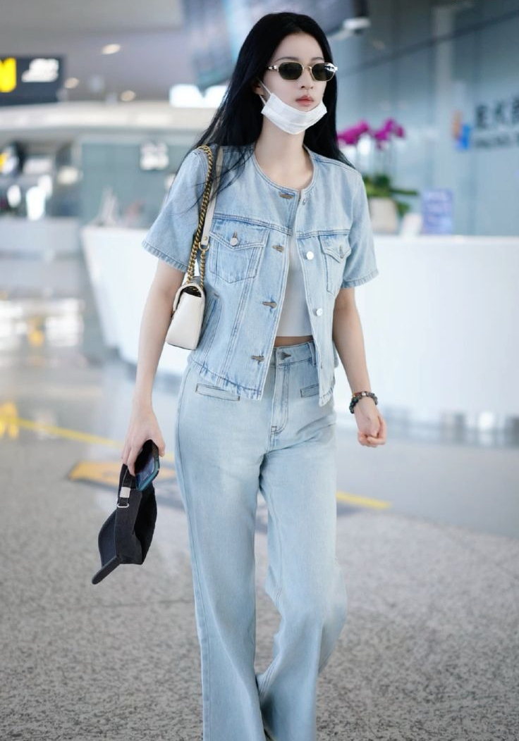 Cô gái sở hữu visual ngọt như quyện mật ong, đẹp tuyệt mỹ ở mọi góc độ: Style hoàn hảo tựa 