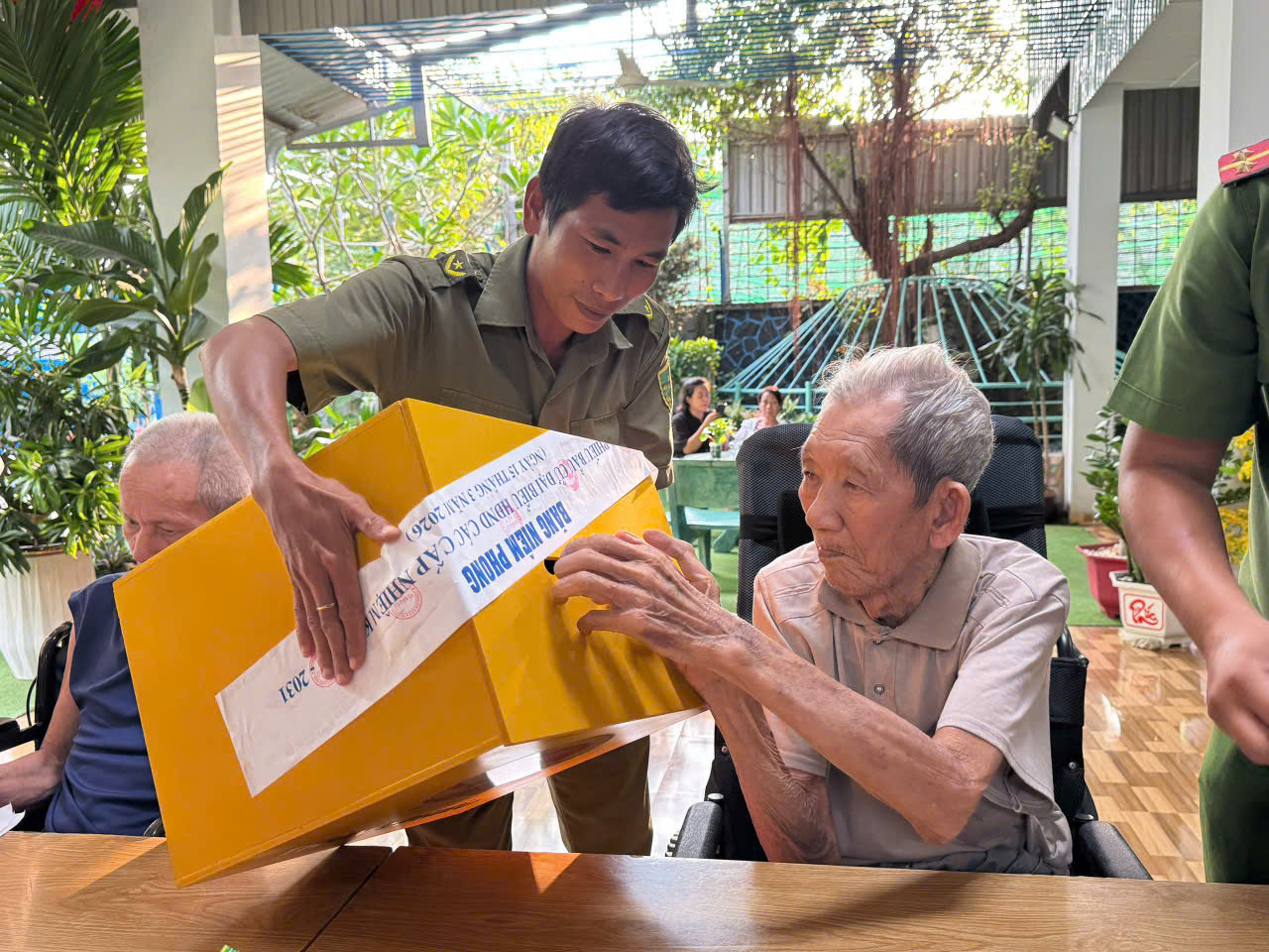 bầu cử - Ảnh 6.