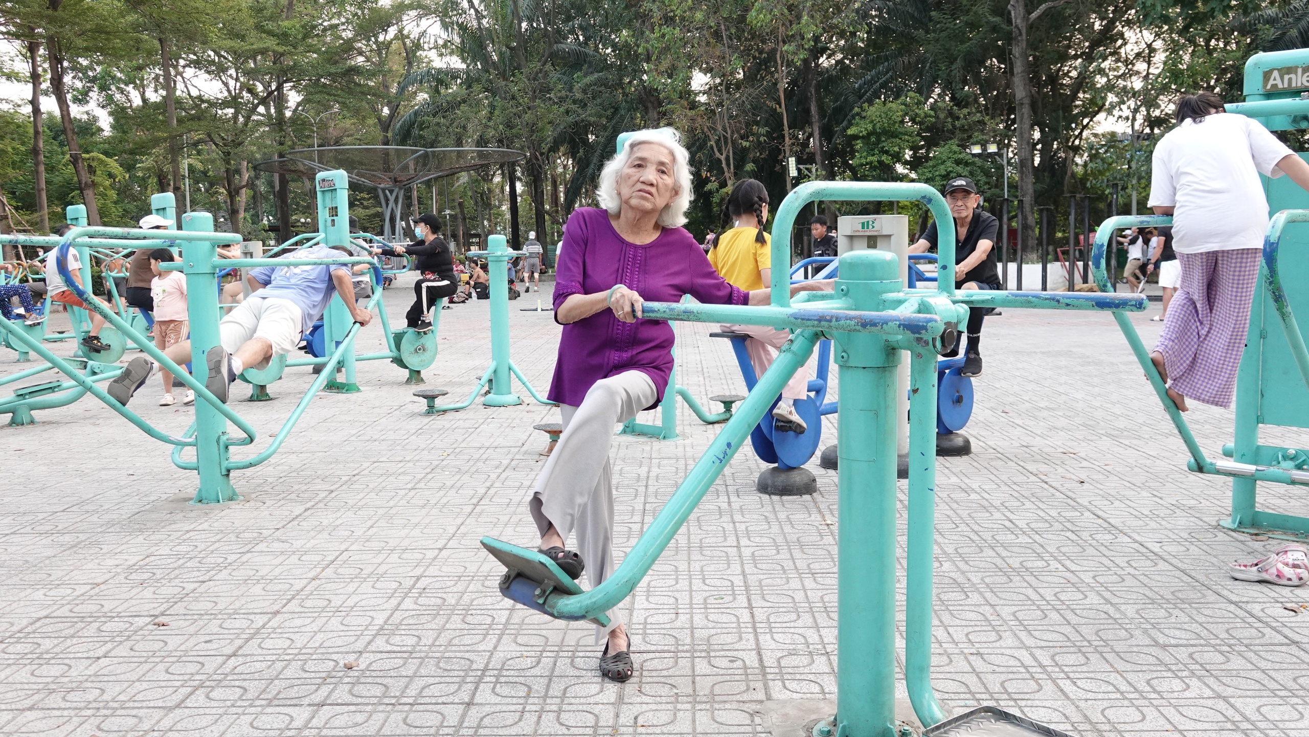 TP.HCM tiến tới miễn viện phí cơ bản cho người dân - Ảnh 1.