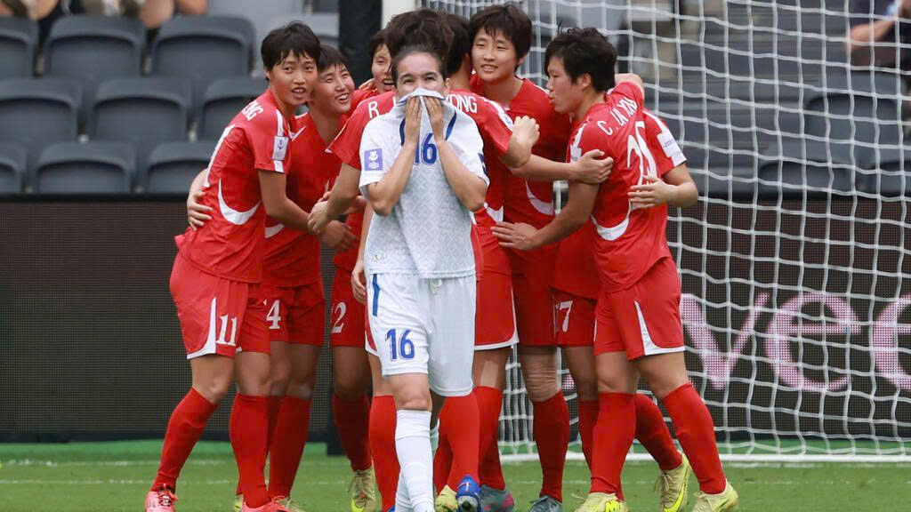Tái xuất giải châu Á sau 16 năm, đội tuyển nữ Triều Tiên thắng đậm Uzbekistan: Áp đảo hoàn toàn- Ảnh 1. Tái xuất giải châu Á sau 16 năm, đội tuyển nữ Triều Tiên thắng đậm Uzbekistan: Áp đảo hoàn toàn- Ảnh 1.