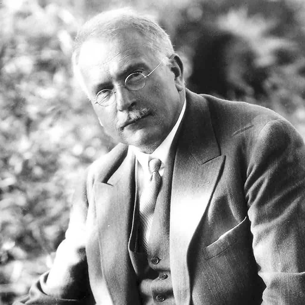 Tâm thức Á Đông qua góc nhìn nhà tâm lý học nổi tiếng Carl Gustav Jung 1 Tâm thức Á Đông qua góc nhìn nhà tâm lý học nổi tiếng Carl Gustav Jung - Ảnh 1.