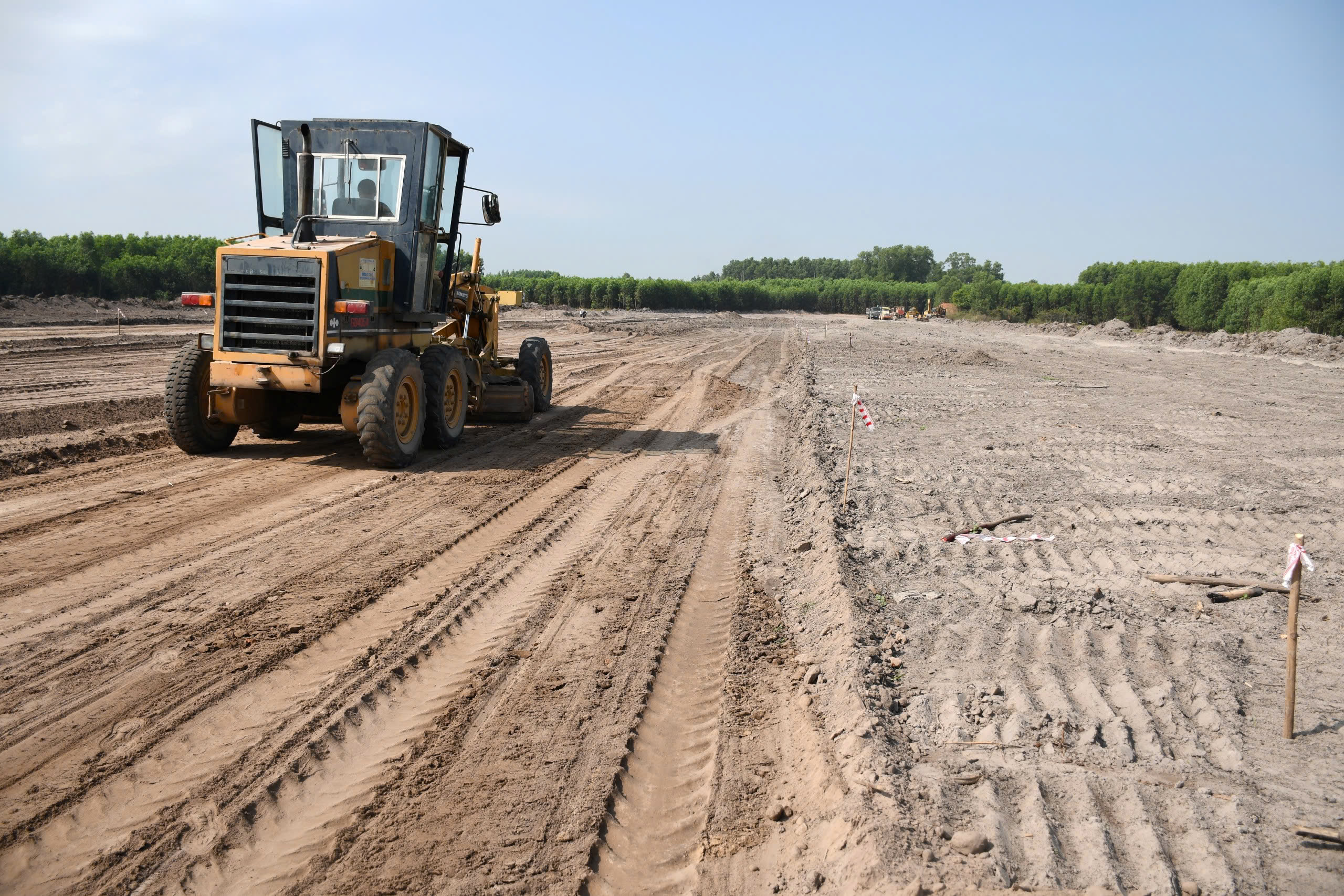Tăng tốc hoàn thiện bệ phóng giao thông phục vụ sân bay Long Thành 2026 - Ảnh 1.