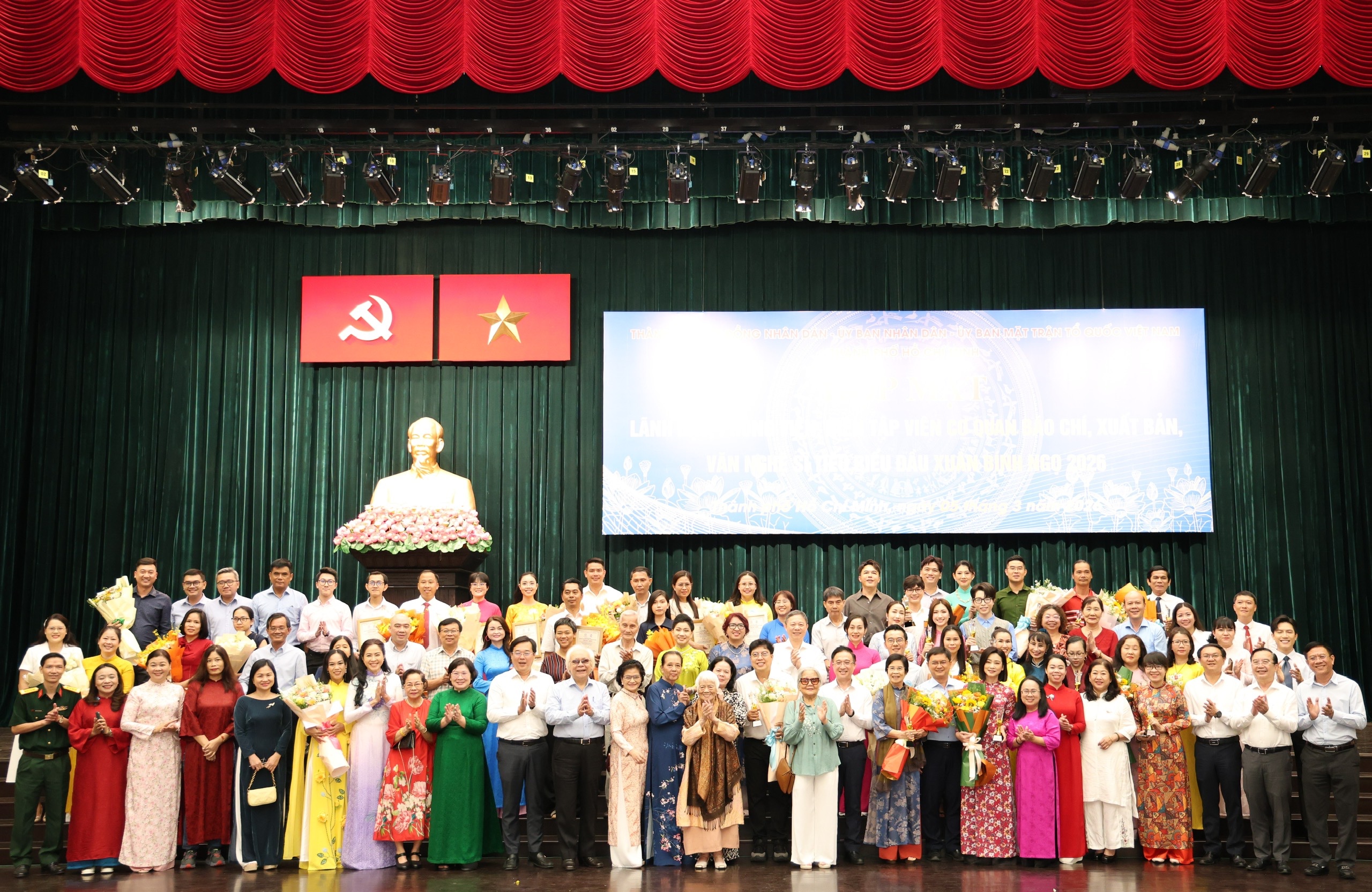 Tăng tốc hoàn thiện thiết chế văn hóa trọng điểm - Ảnh 1.