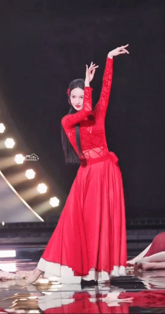 Táo đỏ không giúp bạn trẻ như Dương Lệ Bình, nhưng học 1 điều từ 