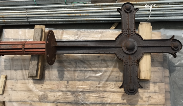 Thanh gia ma vang Nha tho Duc Ba Sai Gon