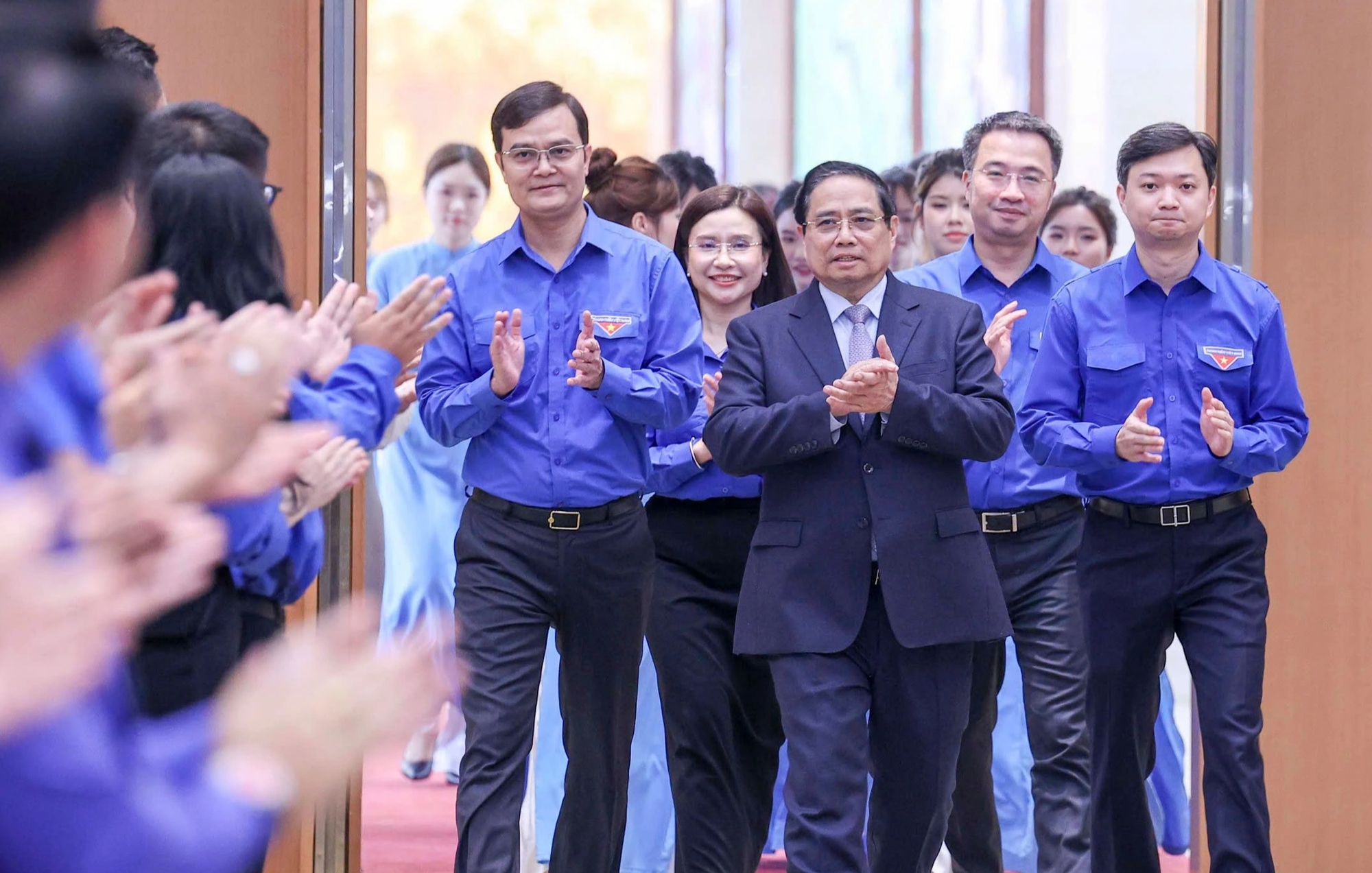 Thủ tướng Phạm Minh Chính kêu gọi thanh niên vươn mình vượt qua giới hạn năm 2026 - Ảnh 1.
