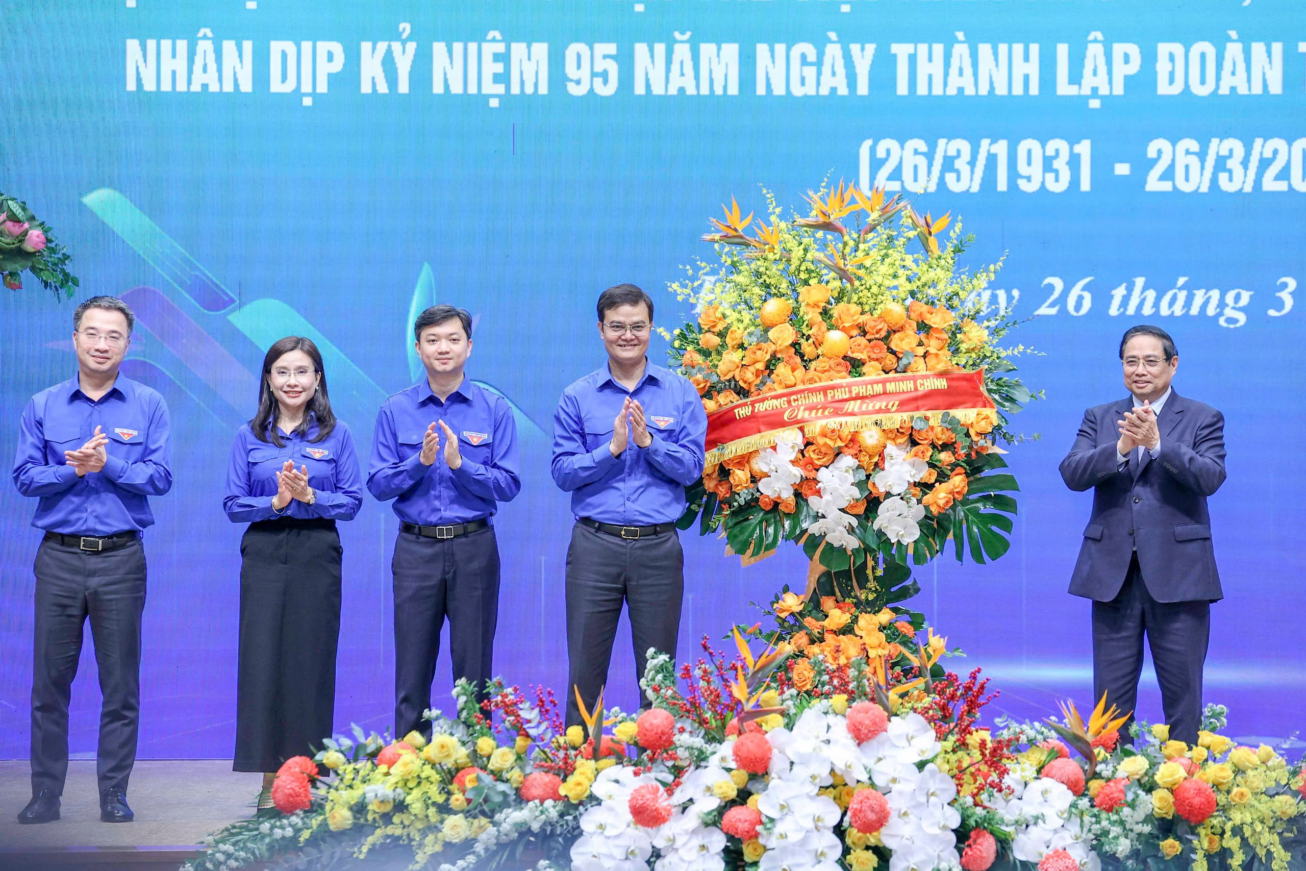 Thủ tướng Phạm Minh Chính kêu gọi thanh niên vươn mình vượt qua giới hạn năm 2026 - Ảnh 3.