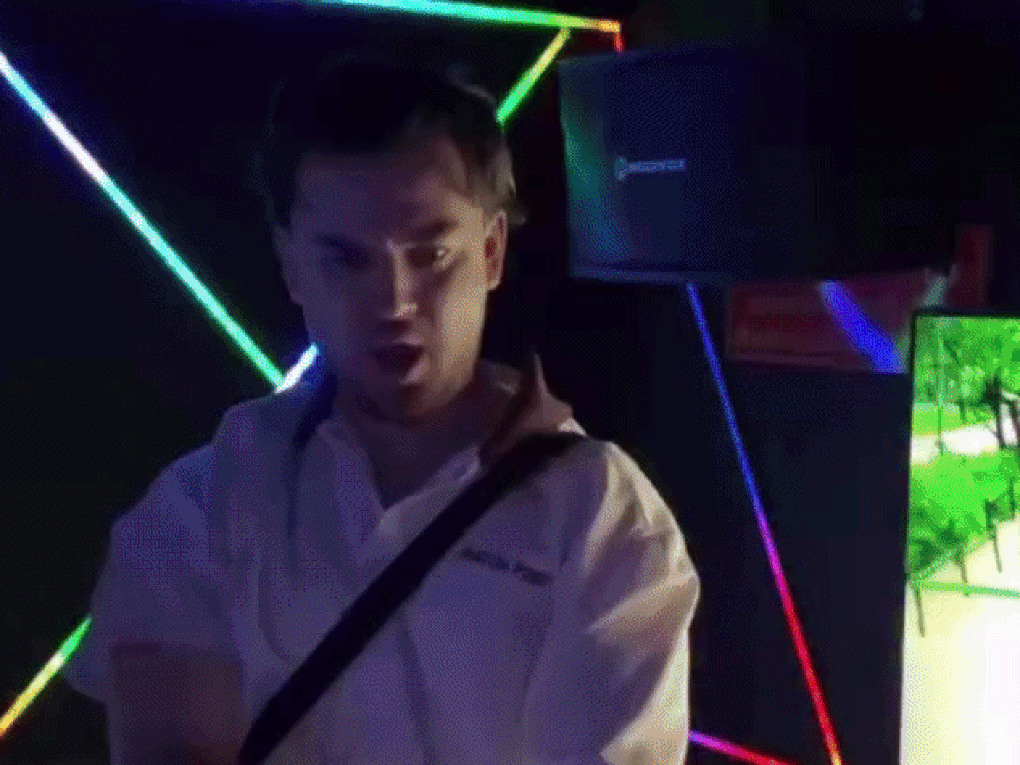 Theo cô gái lạ vào quán bar ở Thái Lan, khách nhớ đời khi bị dí hóa đơn - 1