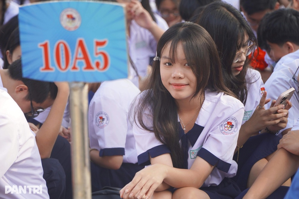 Thi lớp 10 TPHCM: VNeID đo khoảng cách chọn trường, thí sinh cần lưu ý gì? - 1