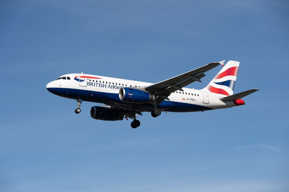 Thi thể khách được đặt ở bếp trên máy bay tới Anh suốt 13 tiếng - 1