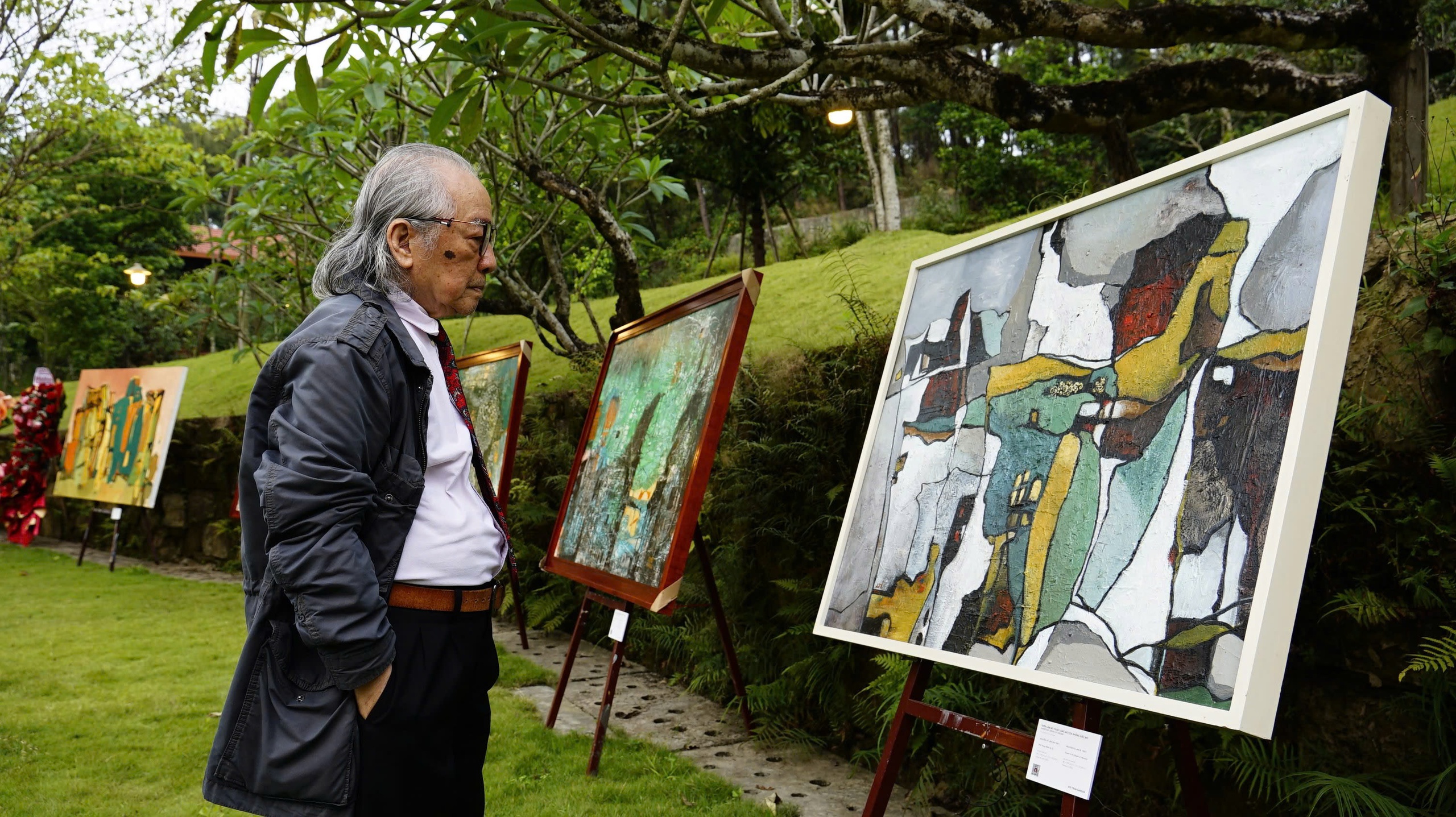 Thơ mộng triển lãm 'Giấc mơ của những giấc mơ'- Ảnh 1.