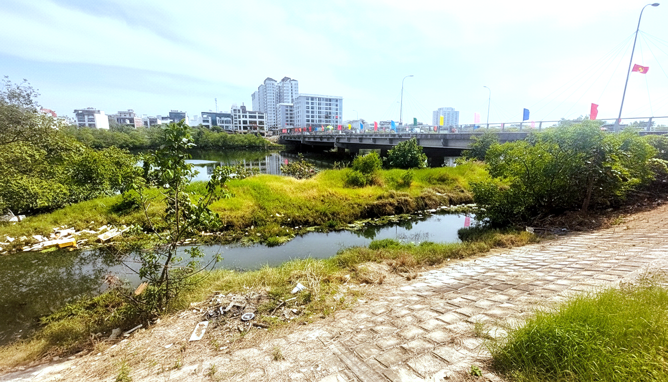 Thống nhất không cho tồn tại cây mọc trái dự án thoát lũ 590 tỉ đồng ở Nha Trang - Ảnh 1.