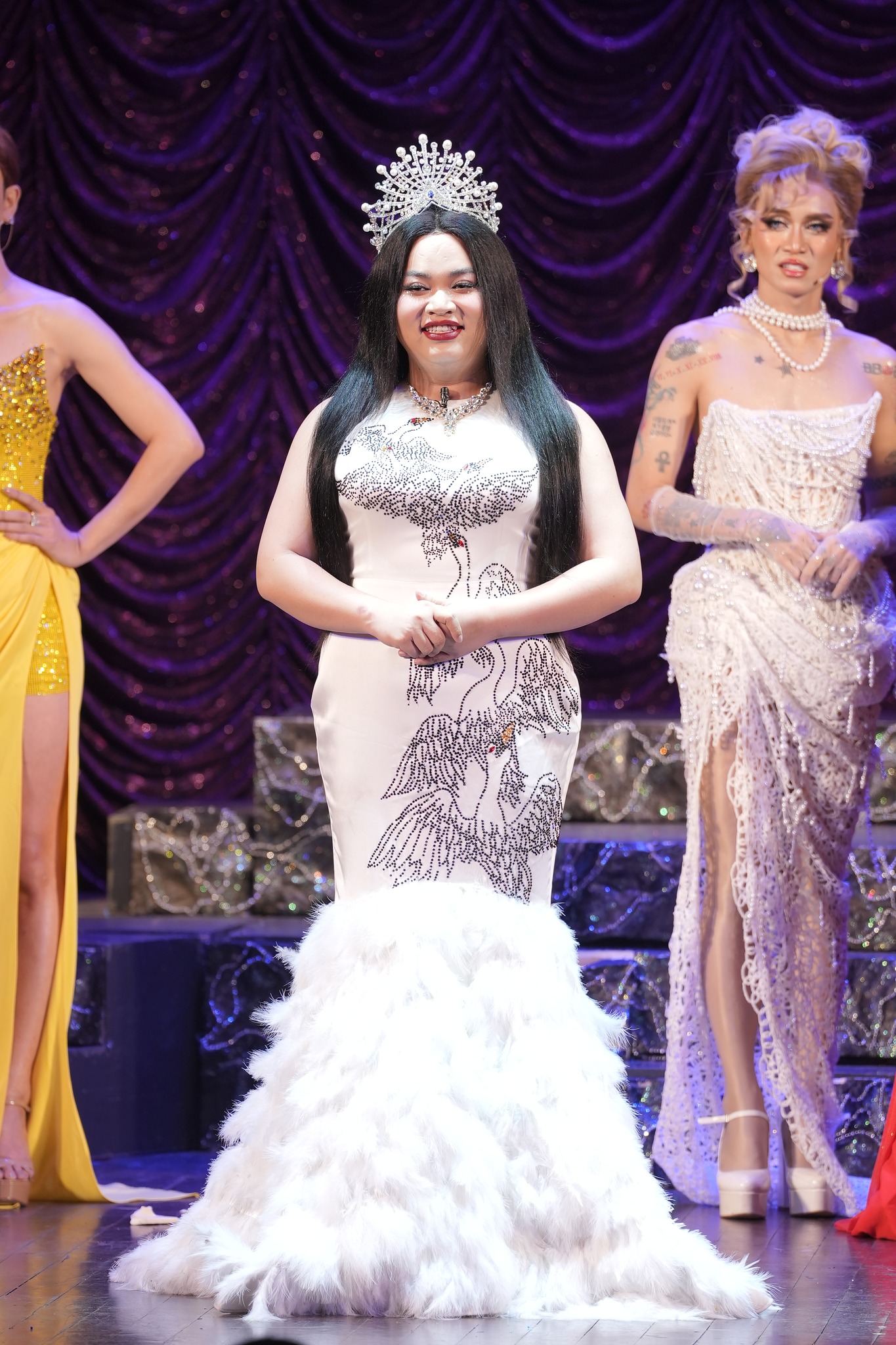 Thu thuat khien ve Dao Hoa Hau kho mua nhat