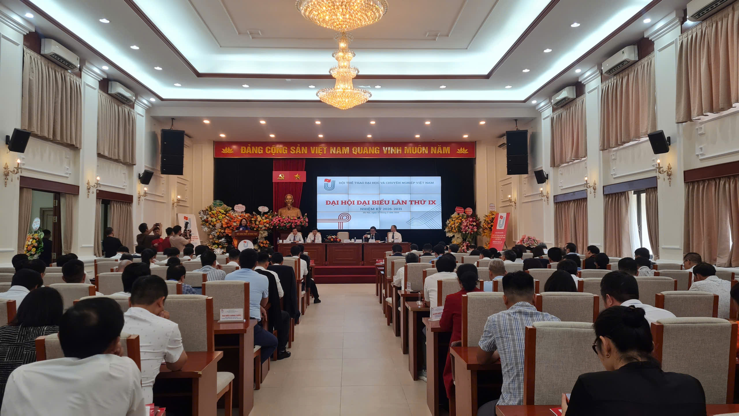 Thứ trưởng Lê Quân làm Chủ tịch Hội Thể thao đại học và chuyên nghiệp- Ảnh 2.