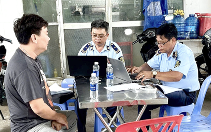 Nhiều cây xăng ở Cần Thơ hết tiền nhập hàng - Ảnh 2.