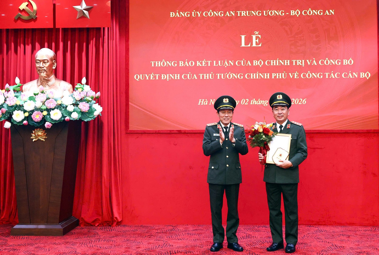 Thượng tướng Trần Quốc Tỏ thôi giữ chức Thứ trưởng Bộ Công an 1 Thượng tướng Trần Quốc Tỏ thôi giữ chức Thứ trưởng Bộ Công an - Ảnh 1.