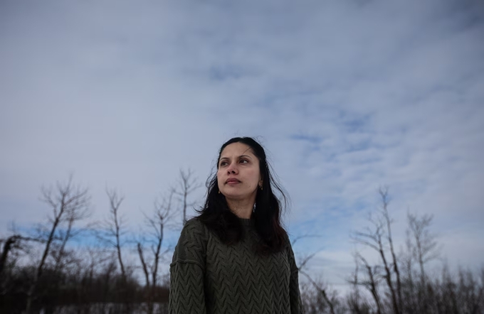 Gautam đã nộp đơn xin việc cho 100 nơi kể từ tháng 9/2025. Ảnh: The Globe and Mail