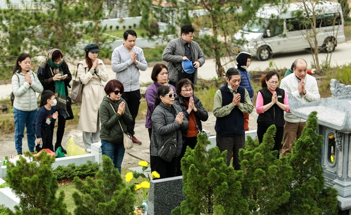 Tiết Thanh minh 2026 nên tảo mộ vào ngày nào?- Ảnh 1.