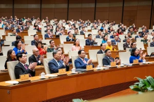 Sức sống mới từ nghị trường Quốc hội - Bài 2: Bước ngoặt đổi mới tư duy lập pháp