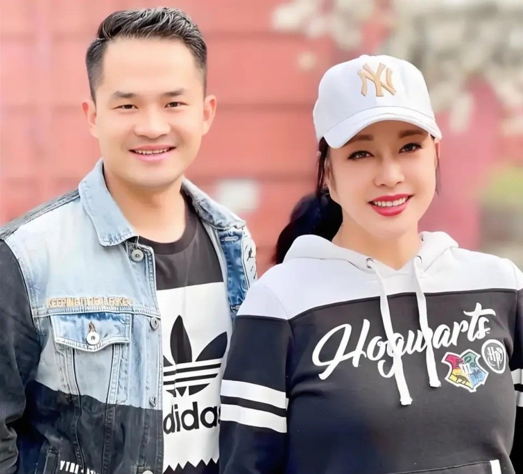 Tình cũ kém 38 tuổi tiết lộ chuyện tình bí mật 11 năm với Lưu Hiểu Khánh - 1