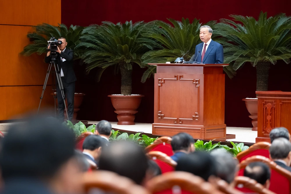 Tổng Bí thư Tô Lâm phát biểu bế mạc Hội nghị Trung ương 2, khóa XIV. Ảnh: PHẠM THẮNG be-mac-hoi-nghi-trung-uong-2-khoa-xiv-pham-thang-5.jpg