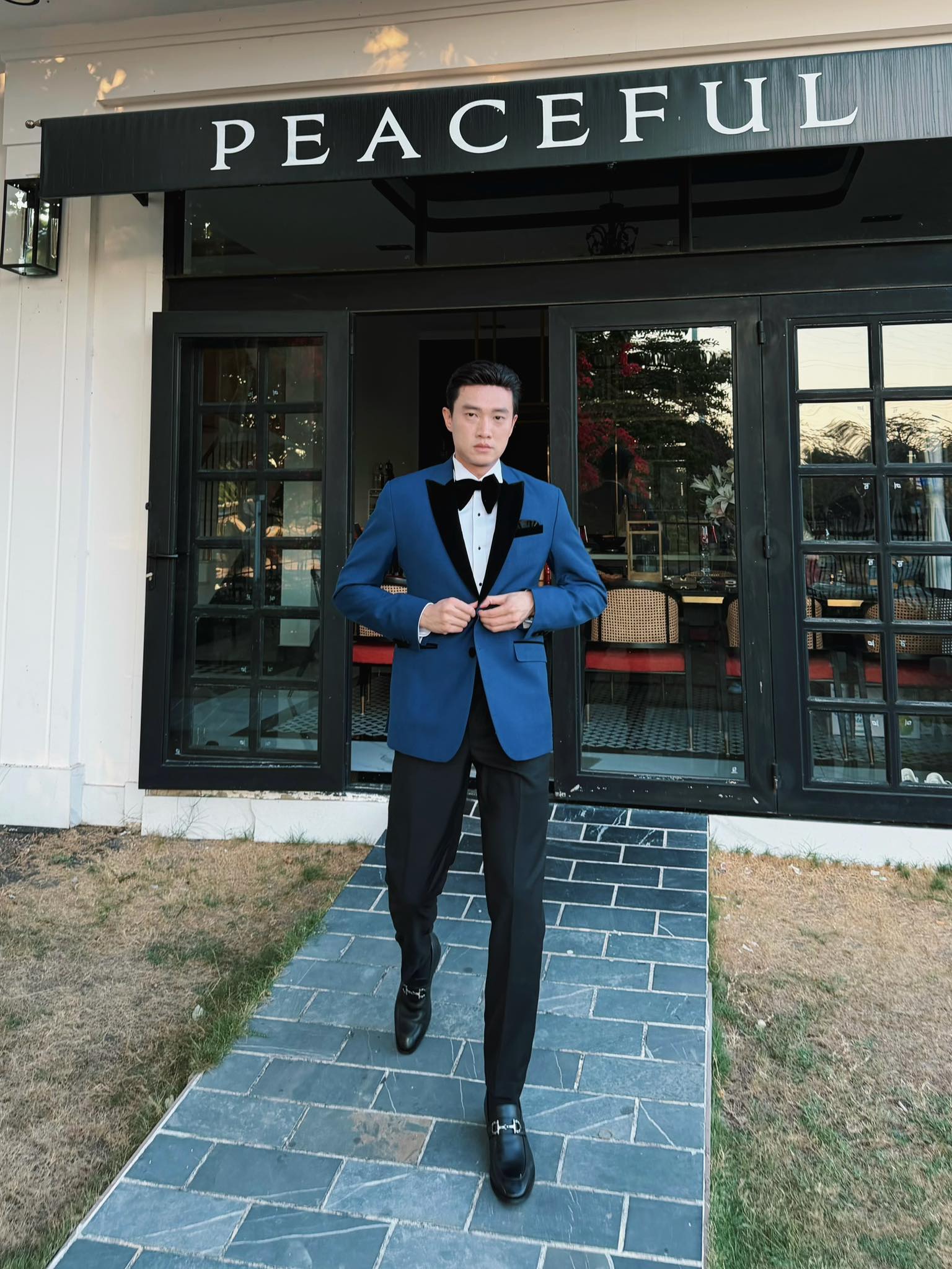 Tổng tài Quốc Trường lộ mặt toàn mụn thâm trên sóng trực tiếp- Ảnh 1.