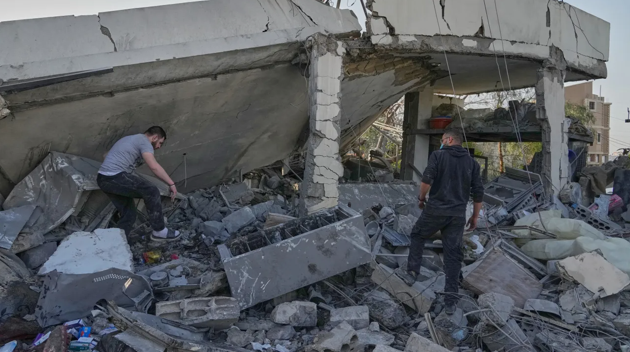 Tổng thống Mỹ tiếp tục đe doạ Iran, Thủ tướng Israel nói lãnh tụ tối cao mới “không thể xuất hiện” - Ảnh 2.