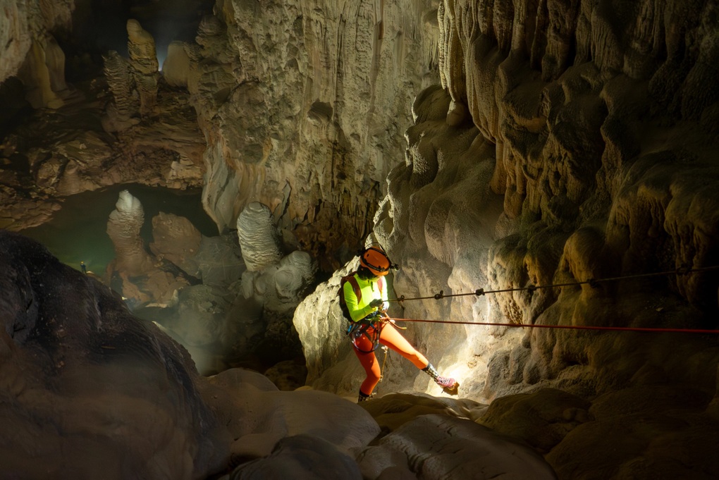 Tour Sơn Đoòng kín chỗ hết 2027, vì sao khách có tiền chưa chắc đã được đi? - 2