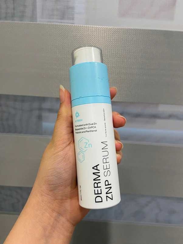 Trải nghiệm 4 tuần dùng Tinh chất kẽm hỗ trợ giảm mụn và kiểm soát dầu Actidem ZNP Serum trên da dầu mụn