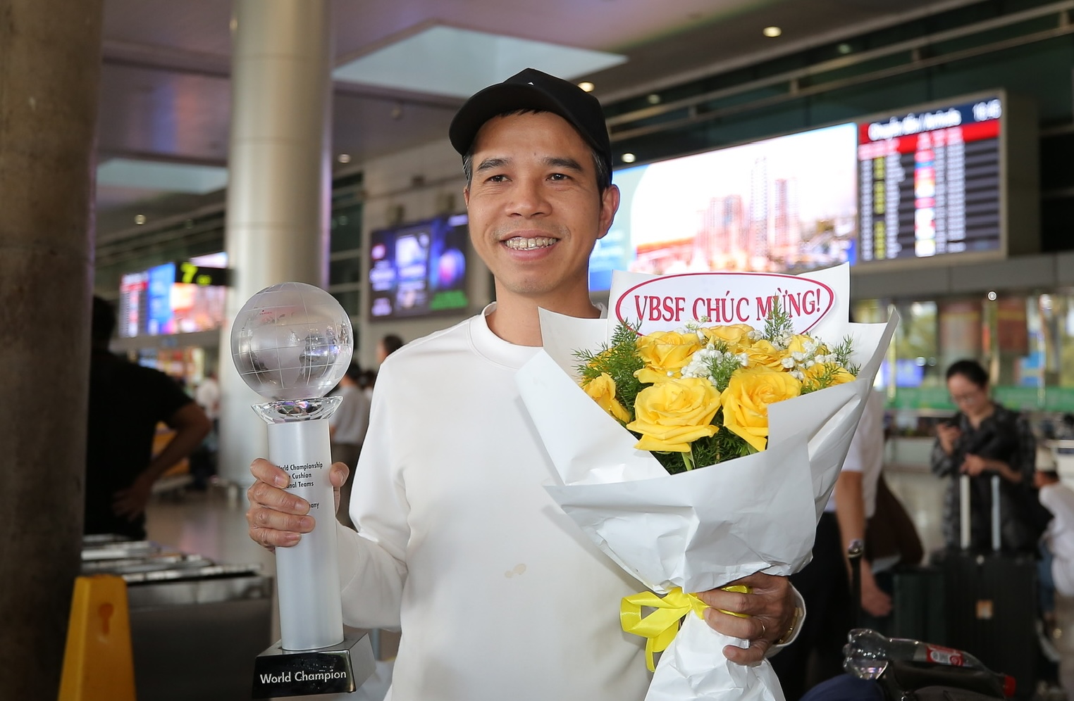 Trần Quyết Chiến nói cực hay sau khi đăng quang ngoạn mục giải vô địch thế giới: ‘Tôi đã phá dớp…’- Ảnh 1. Trần Quyết Chiến nói cực hay sau khi đăng quang ngoạn mục giải vô địch thế giới: ‘Tôi đã phá dớp…’- Ảnh 1.