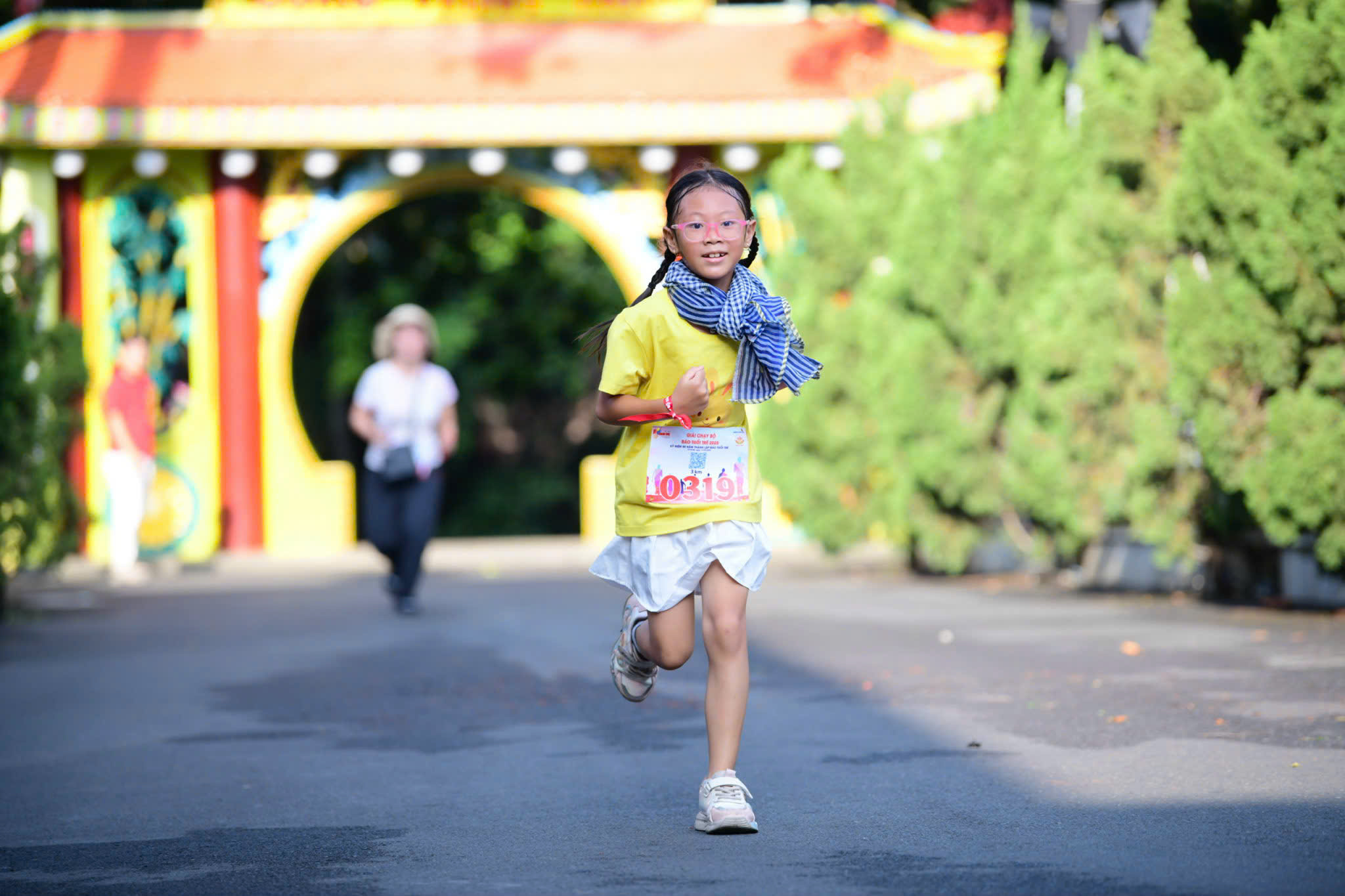 Trẻ từ 6-17 tuổi cần 60 phút vận động mỗi ngày, học sinh bận học đáp ứng thế nào? - Ảnh 1.