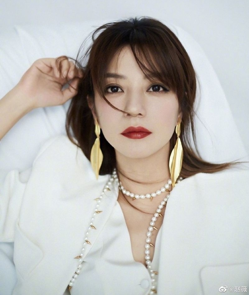 Triệu Vy vừa bị phong tỏa hàng chục tỷ đồng, nguy cơ tán gia bại sản vì cùng chồng cũ tỷ phú lừa đảo- Ảnh 1.