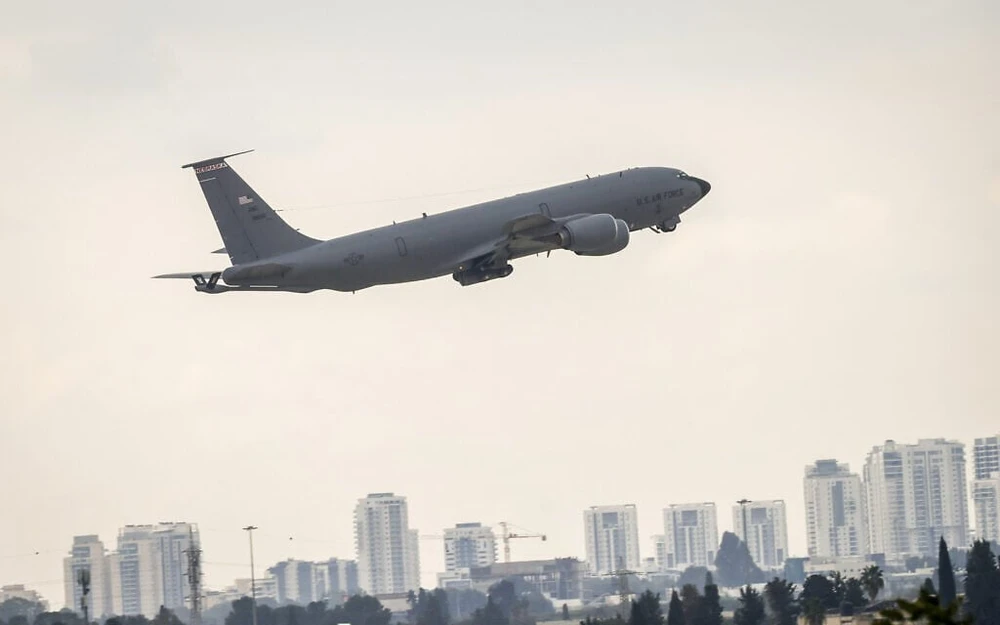 Một máy bay Mỹ cất cánh từ sân bay Ben Gurion (Israel) trong cuộc chiến tranh Israel-Mỹ với Iran, ngày 4-3. Ảnh: Yossi Aloni/Flash90 trung-quoc-keu-goi-my-iran-israel-cham-dut-giao-tranh-ngay-lap-tuc-cac-nuoc-vung-vinh-sap-chuyen-sang-the-tan-cong.jpg