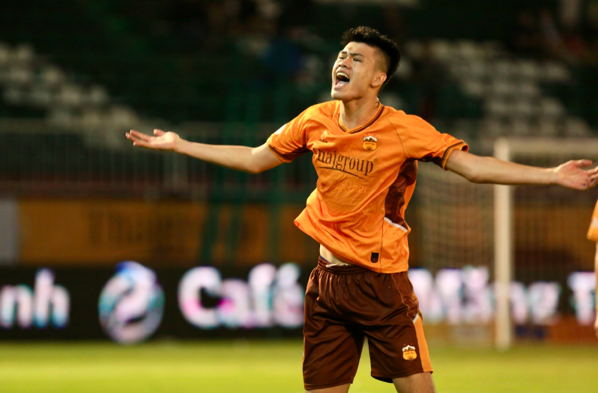 Trung vệ ‘khổng lồ’ của HAGL và U.21 Việt Nam có cơ hội ở giải giao hữu Trung Quốc
- Ảnh 1.