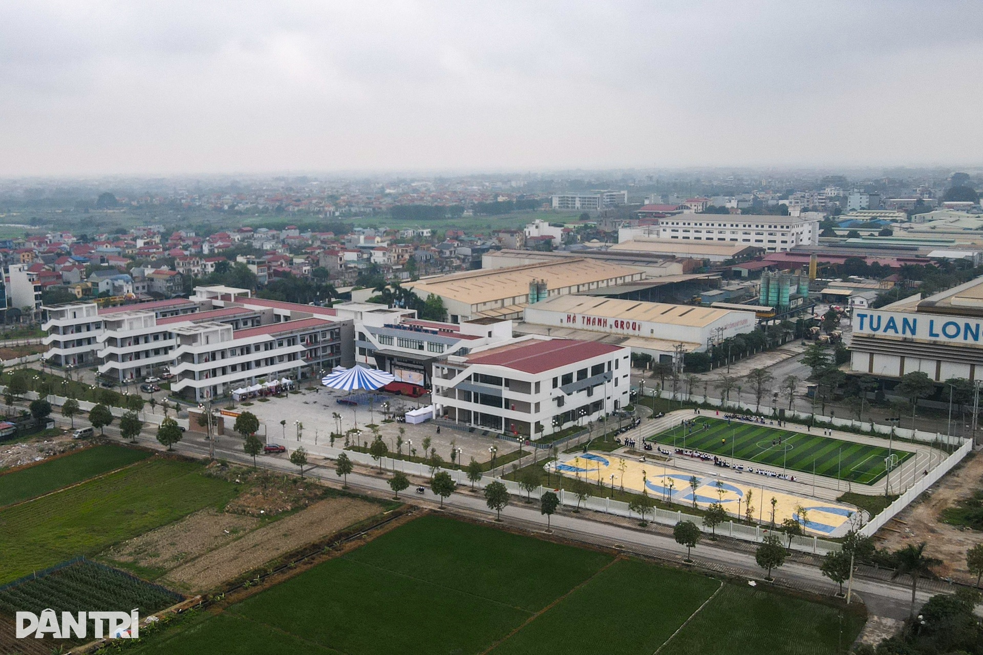 Trường công 210 tỷ đồng ở Đông Anh, năm đầu tuyển sinh đã có HSG cấp cụm - 1 Trường công 210 tỷ đồng ở Đông Anh, năm đầu tuyển sinh đã có HSG cấp cụm - 1