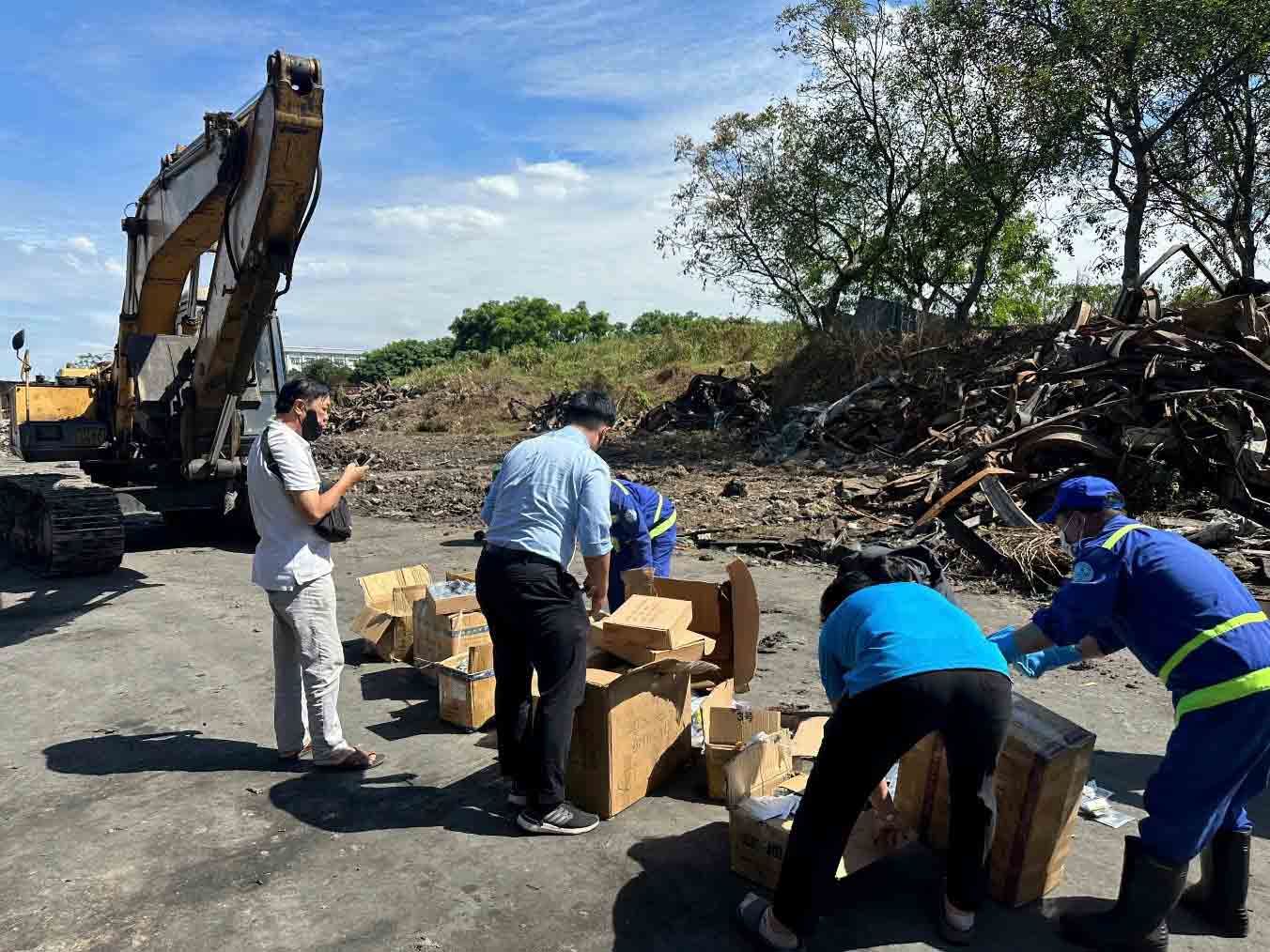 Truy quét hàng giả trên mạng- Ảnh 1. Truy quét hàng giả trên mạng- Ảnh 1.