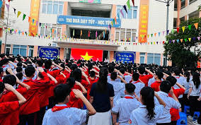 Nóng: Truy tố cựu hiệu trưởng tại Hà Nội vì thu hơn 1 tỷ đồng tiền dạy thêm sai quy định- Ảnh 1. Nóng: Truy tố cựu hiệu trưởng tại Hà Nội vì thu hơn 1 tỷ đồng tiền dạy thêm sai quy định- Ảnh 1.