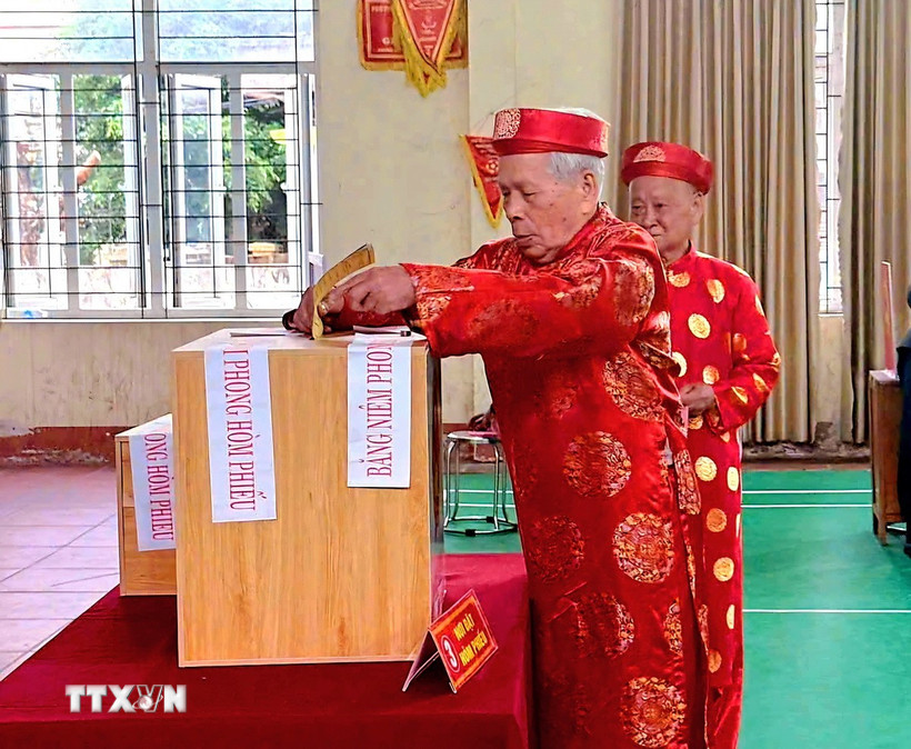 Truyền thông quốc tế đưa tin đậm nét về “Ngày hội non sông” của Việt Nam - Ảnh 1.