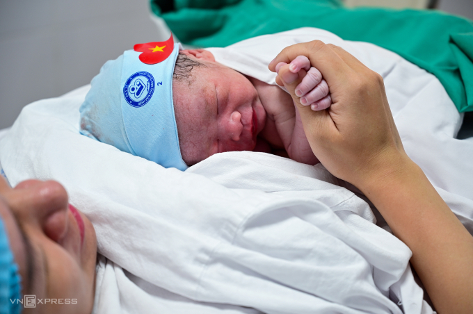 Em bé chào đời ngày Quốc khánh 2/9/2025 tại Bệnh viện Phụ sản Trung ương. Ảnh: Giang Huy