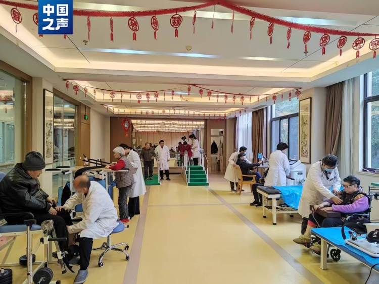 Xuất hiện viện dưỡng lão “bán trú” cho người cao tuổi ở từ thứ 2 đến thứ 6, cuối tuần về nhà: Từ 600.000 đồng/ngày, 