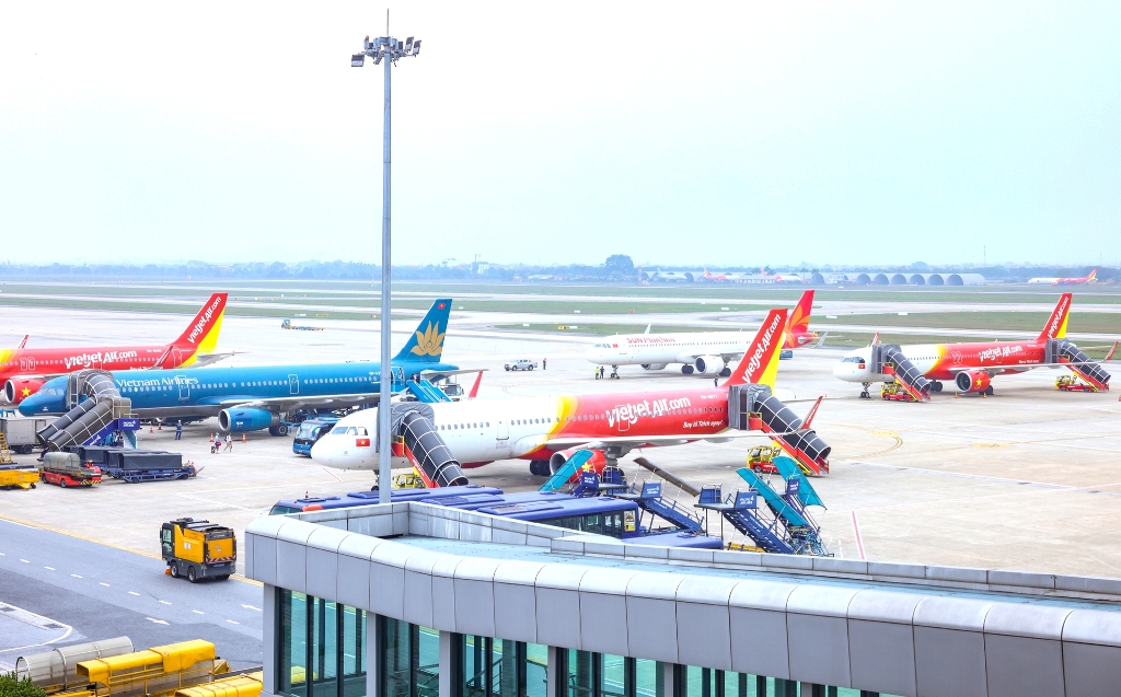 Từ ngày 1-4, các hãng hàng không Việt Nam sẽ cắt giảm những đường bay nào? - Ảnh 1.