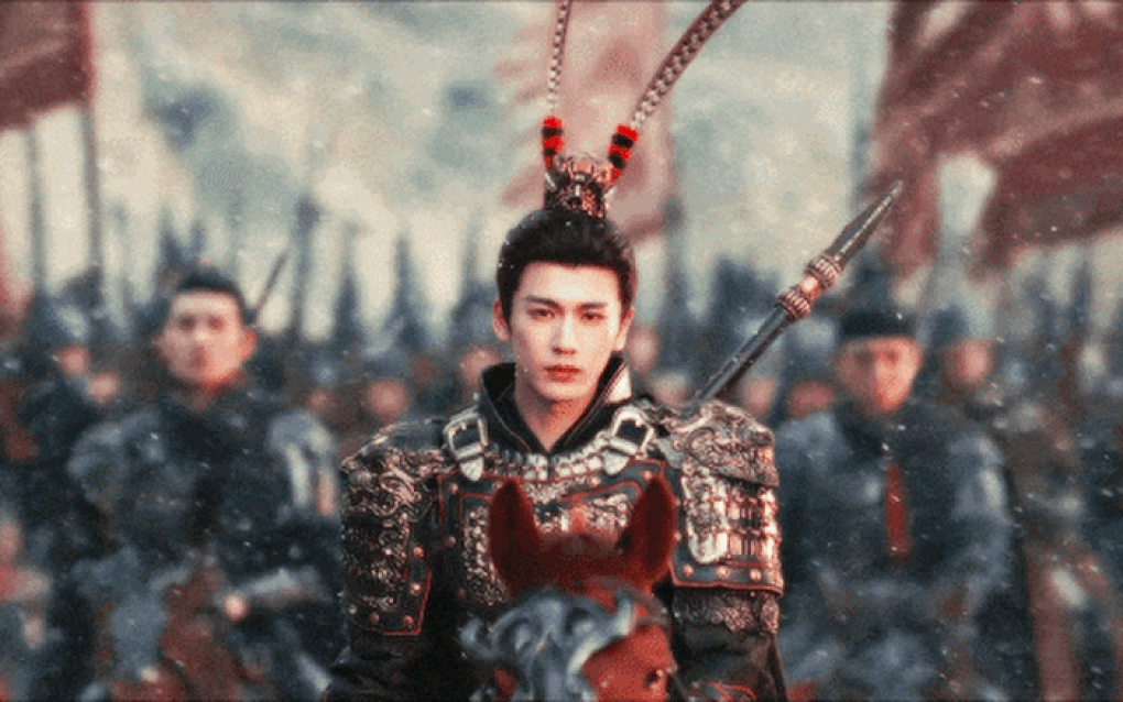 Từ ngôi sao đang lên tới “tướng quân kem nền” bị cười chê khắp Trung Quốc - 1