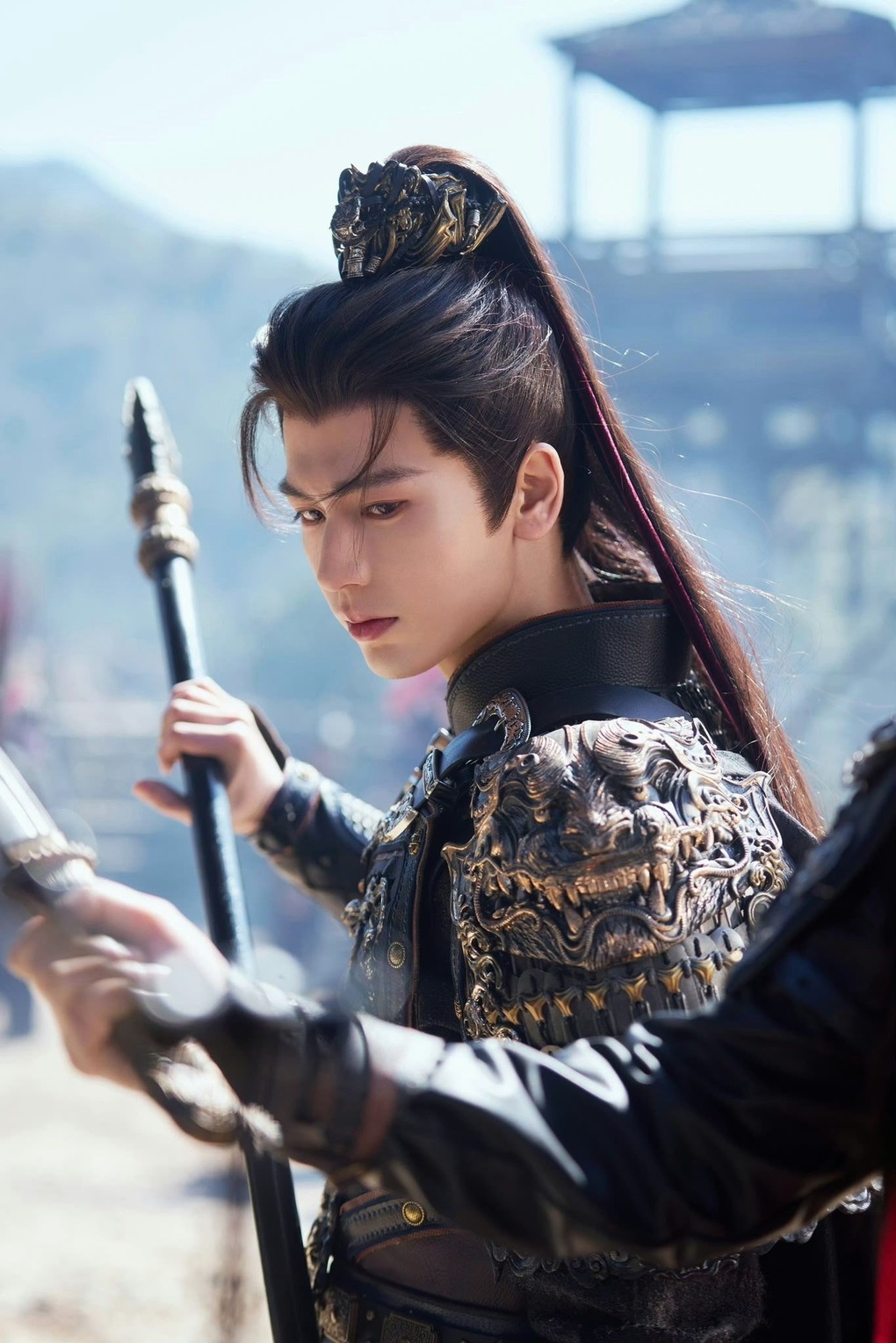 Từ ngôi sao đang lên tới “tướng quân kem nền” bị cười chê khắp Trung Quốc - 2