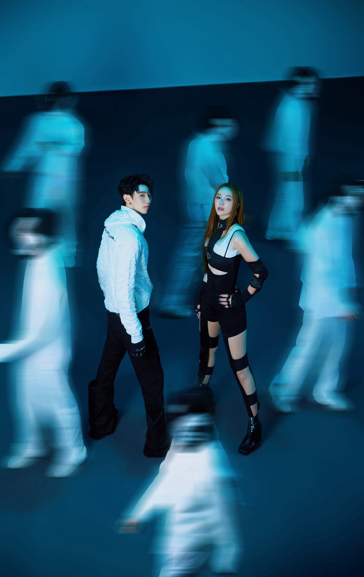 LOHAN ra mắt “Ai Thắng Ai?”: Tự sáng tác, sản xuất mà còn mời được Bảo Thy tham gia- Ảnh 1.